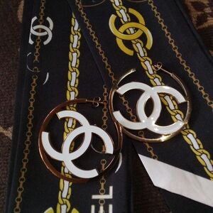 Elegant White and Gold Earrings